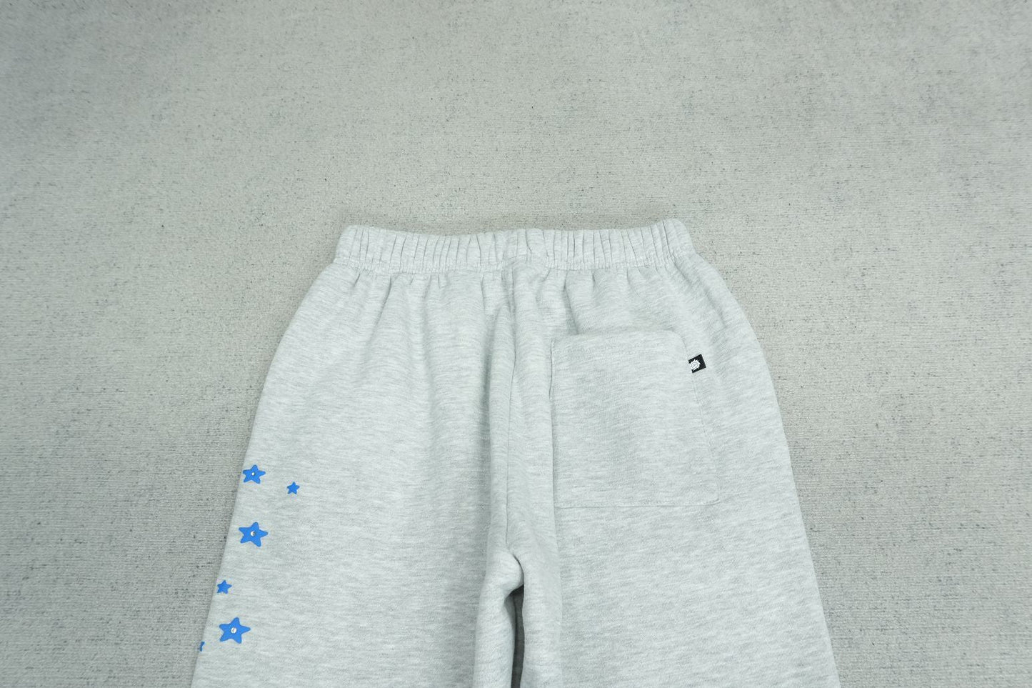 B - SWEATPANTS