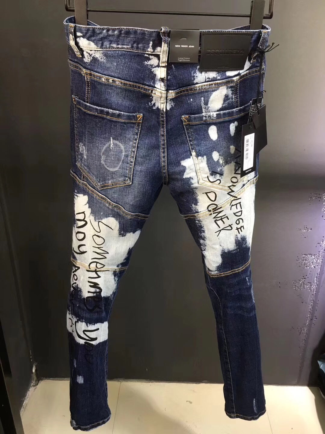 D - JEANS