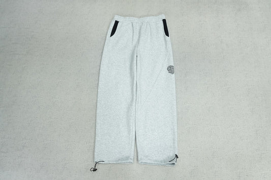 M - SWEATPANTS