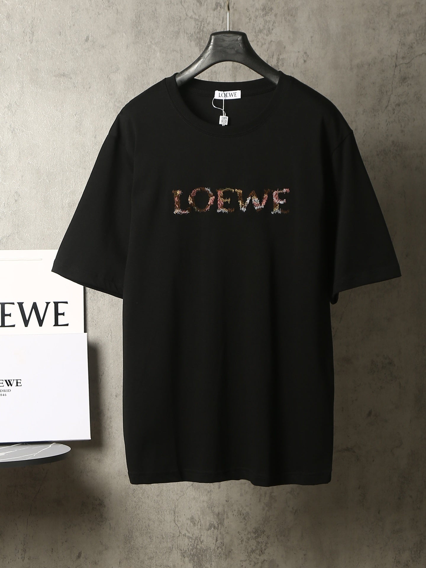L - TSHIRT