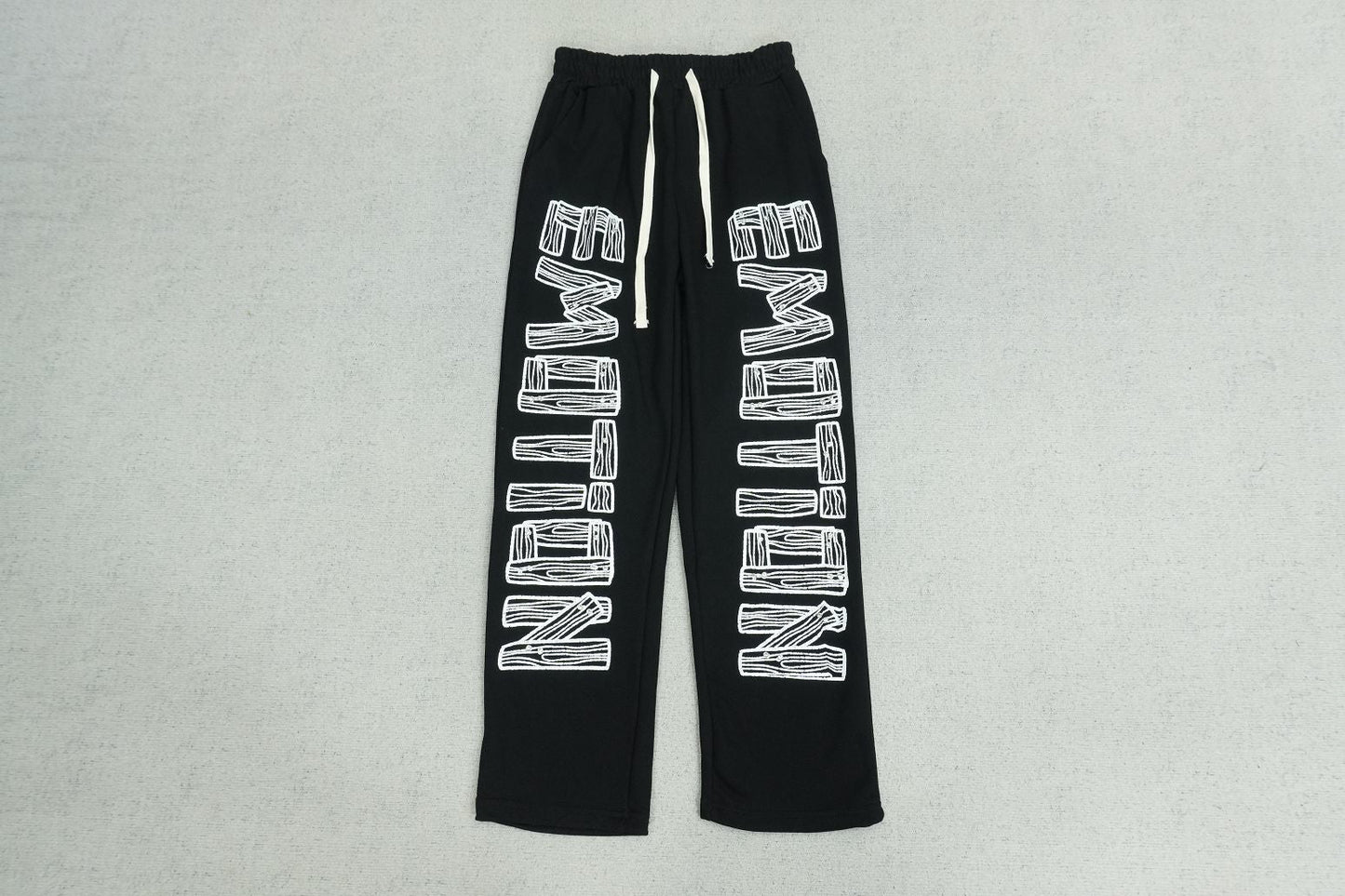 M - SWEATPANTS