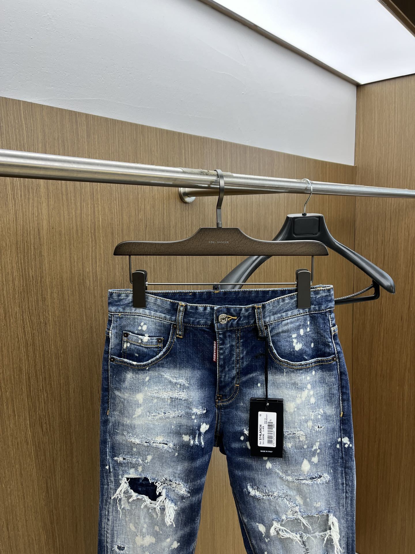 D - JEANS