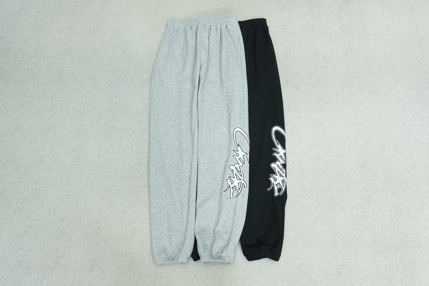 C - SWEATPANTS