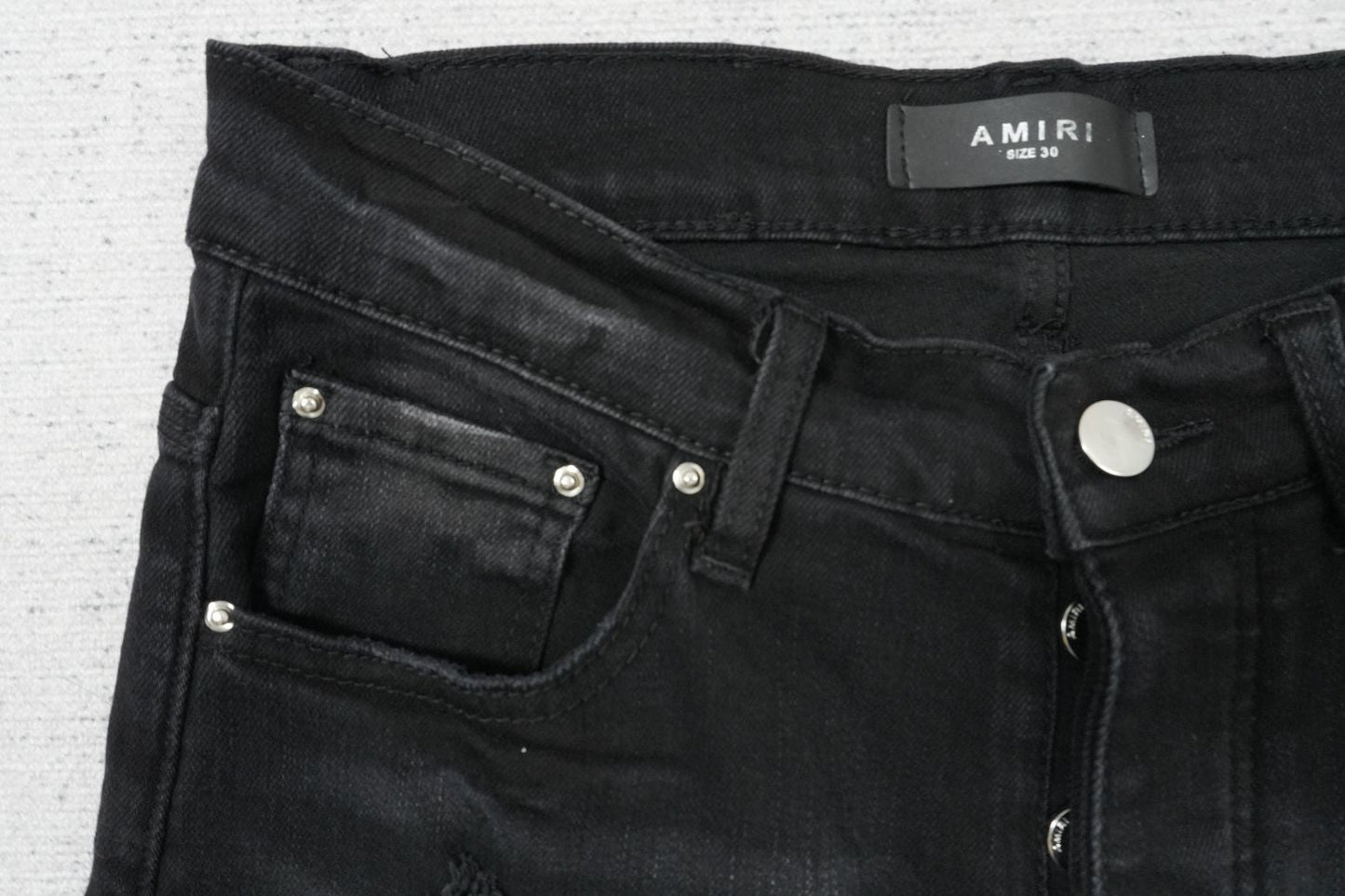 A - JEANS