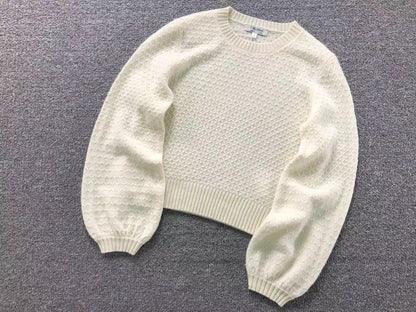 M - SWEATER