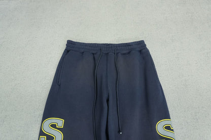 S - SWEATPANTS