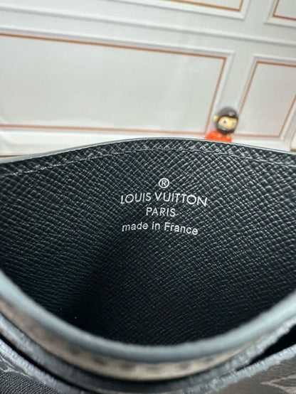 LOUIS V - CARDHOLDER