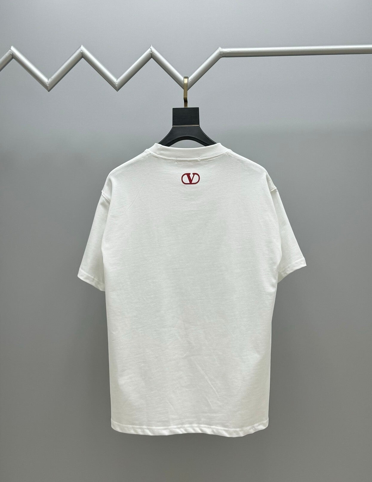 V - TSHIRT