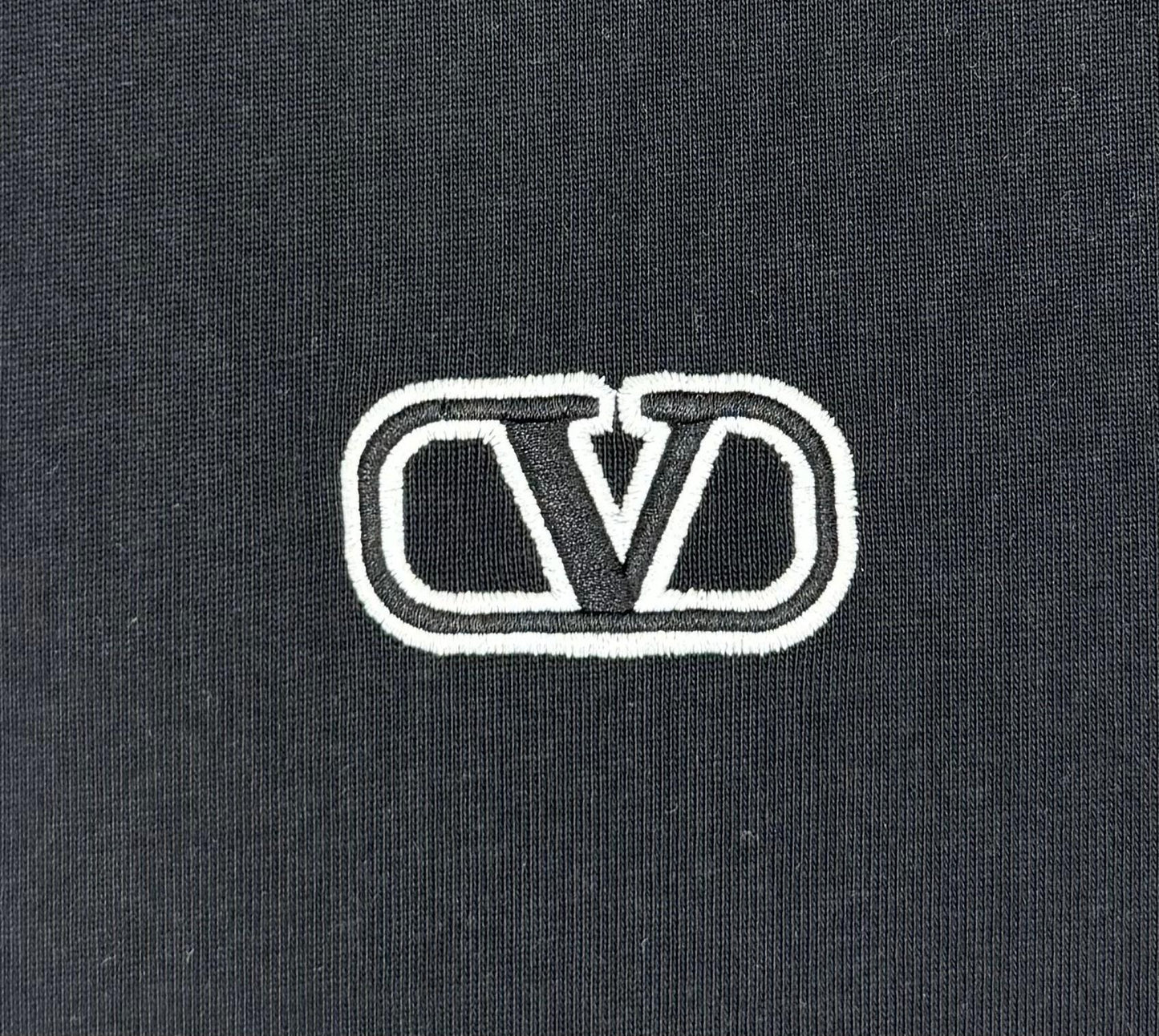 V - TSHIRT