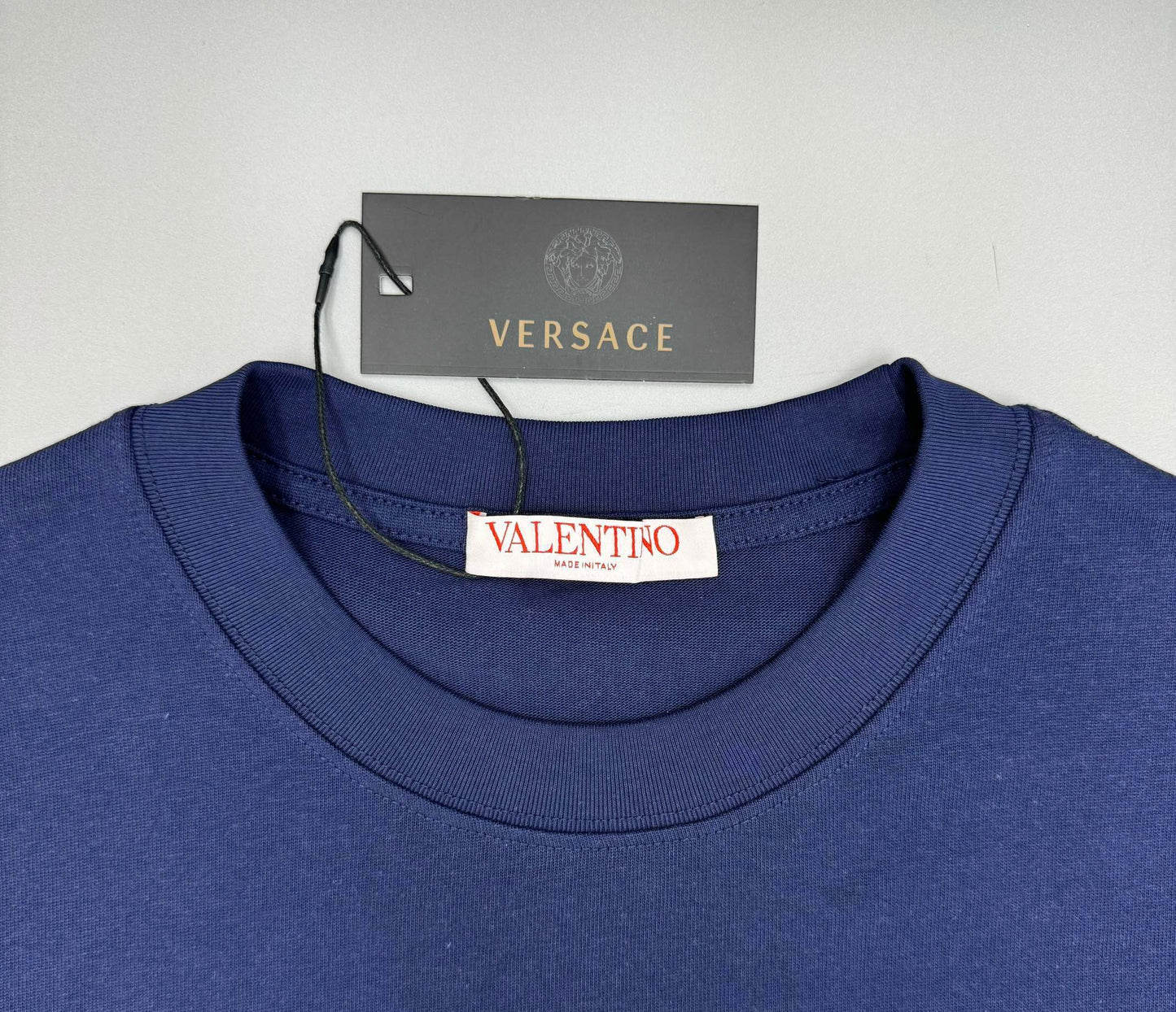 V - TSHIRT