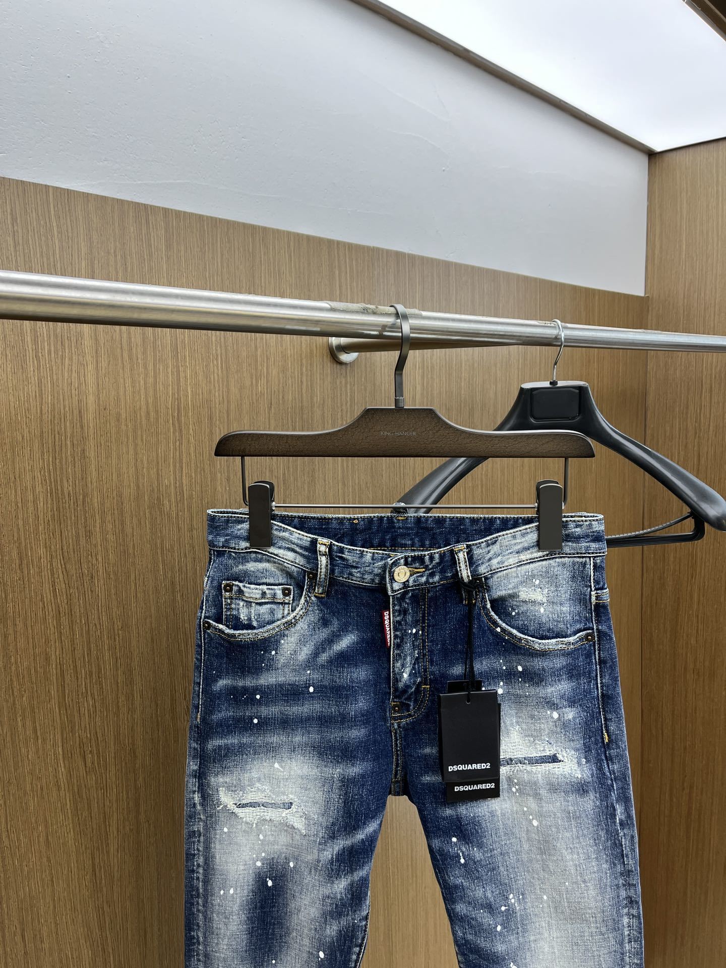 D - JEANS