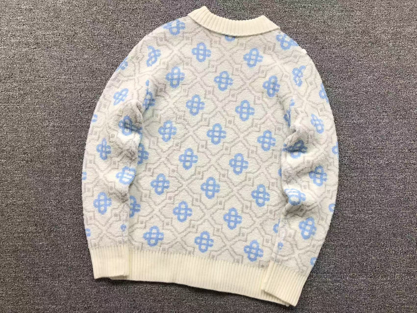 C - SWEATER