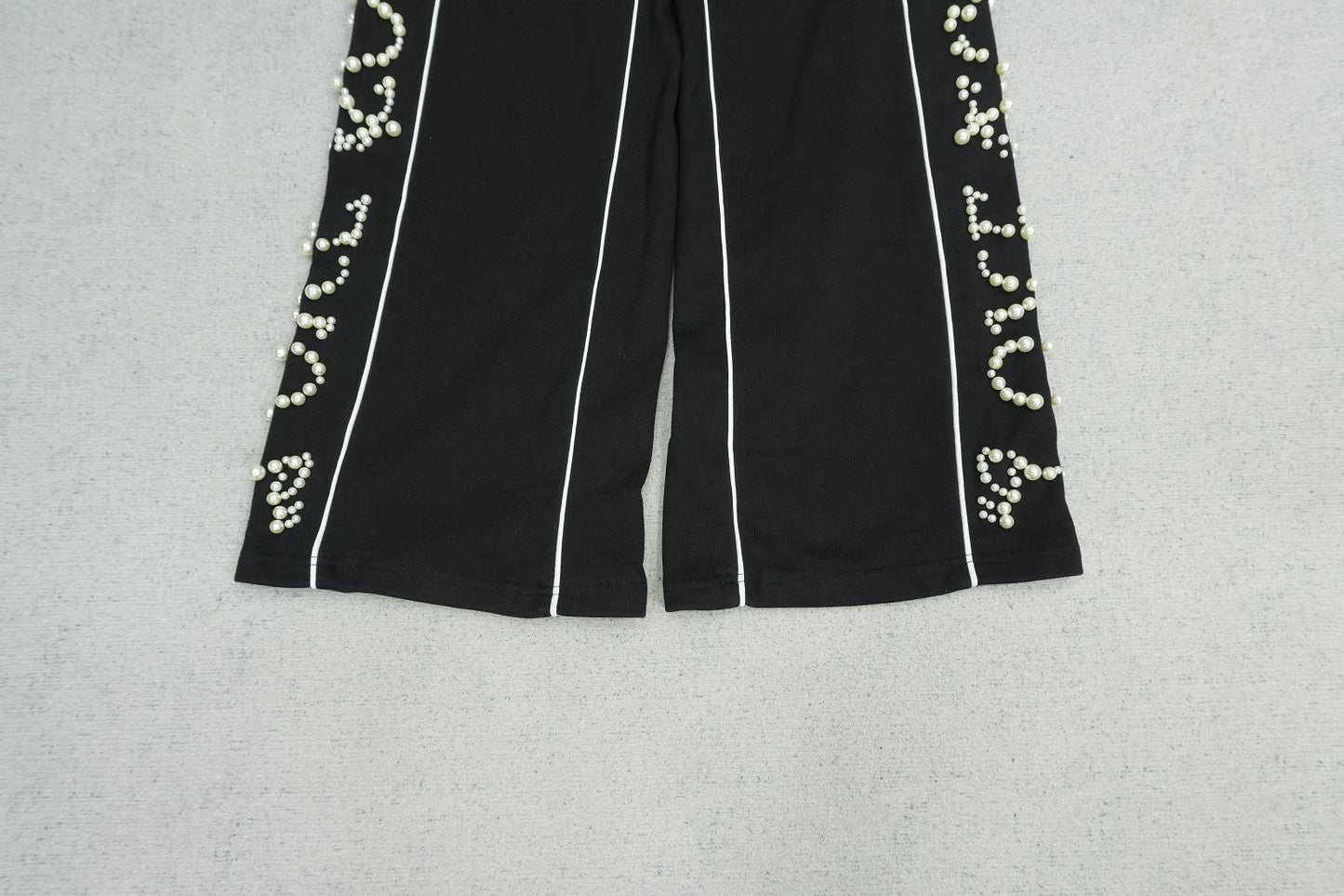 G - SWEATPANTS