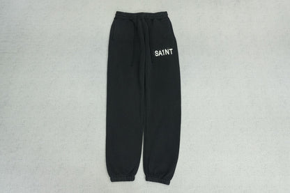 S - SWEATPANTS