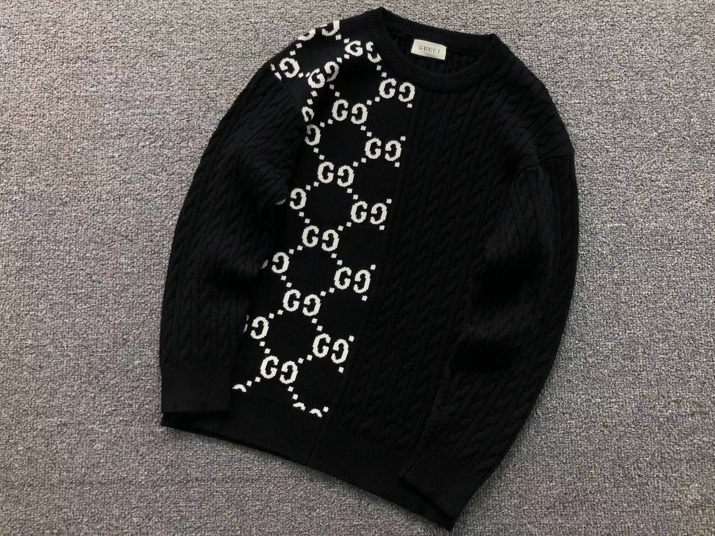 GG - SWEATER