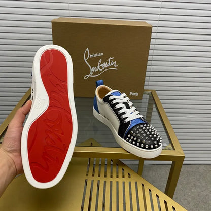 C - SNEAKERS