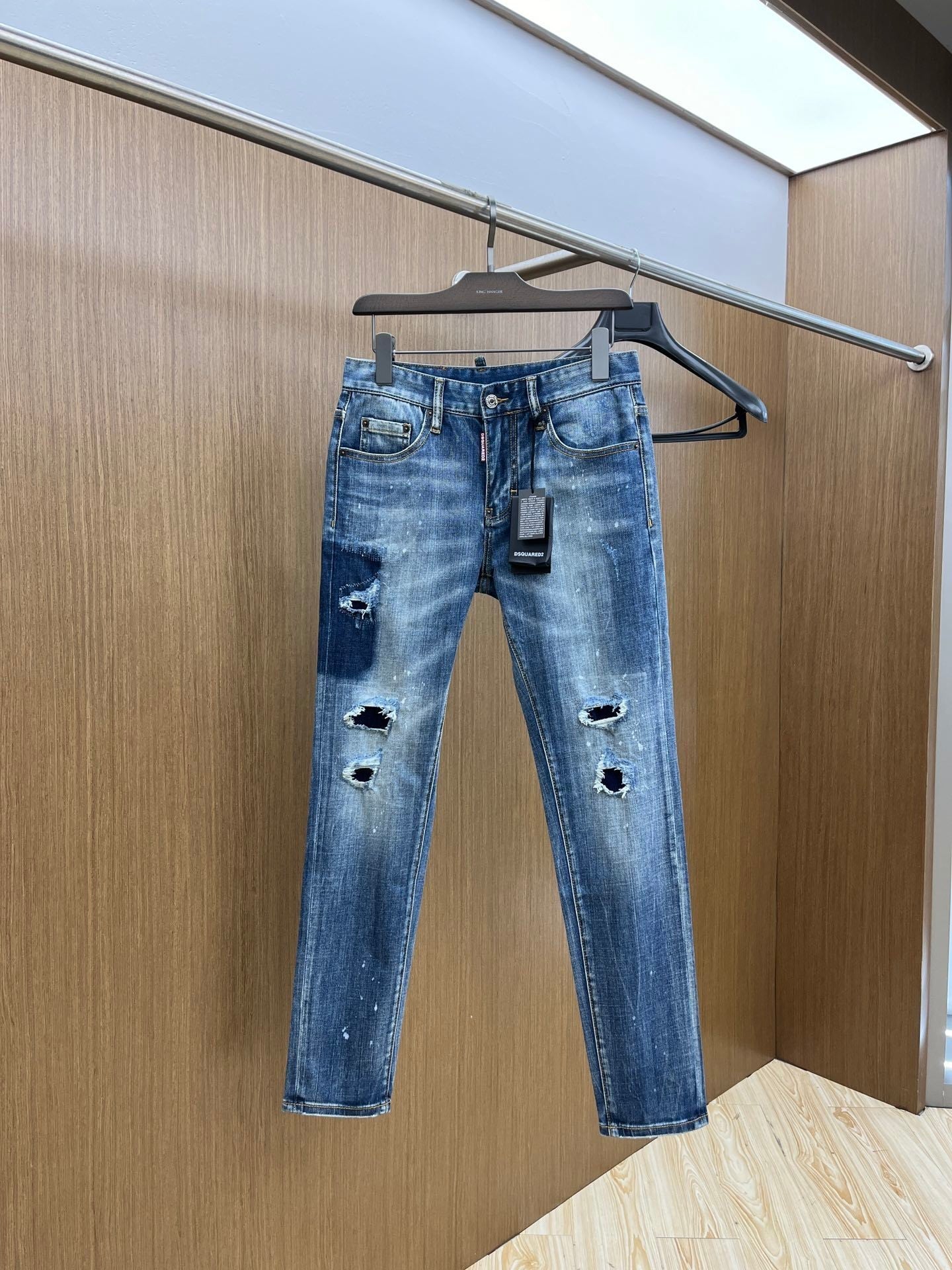 D - JEANS