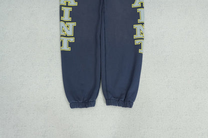 S - SWEATPANTS