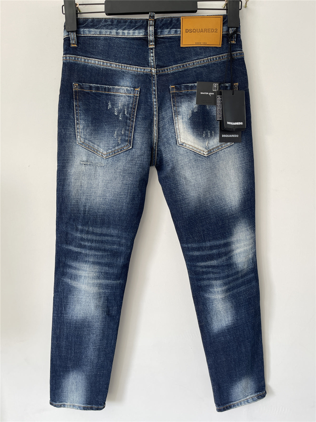 D - JEANS