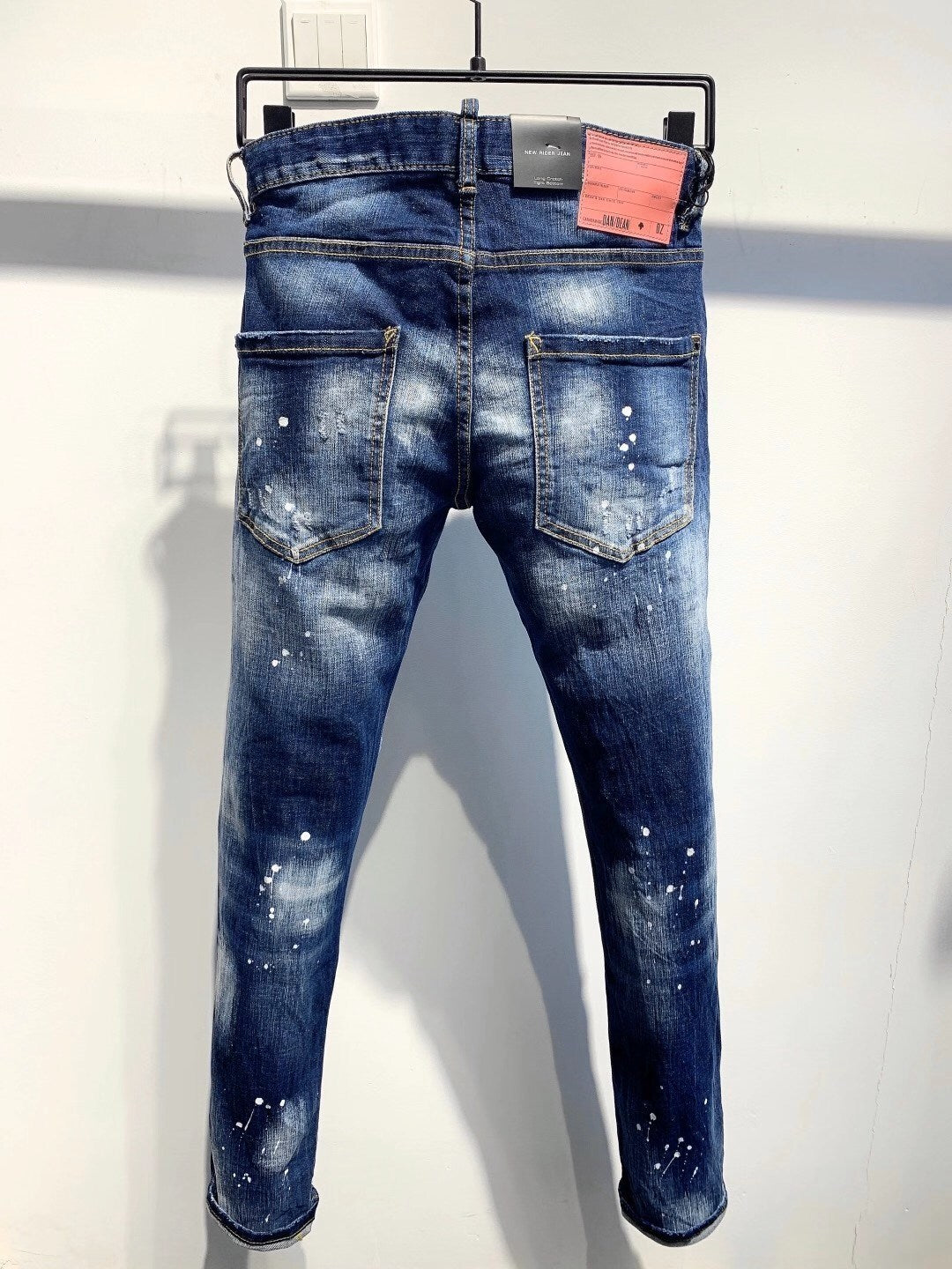 D - JEANS