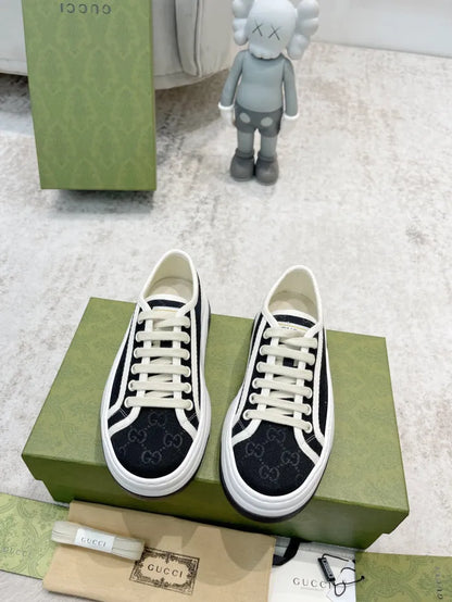 GG - SNEAKERS
