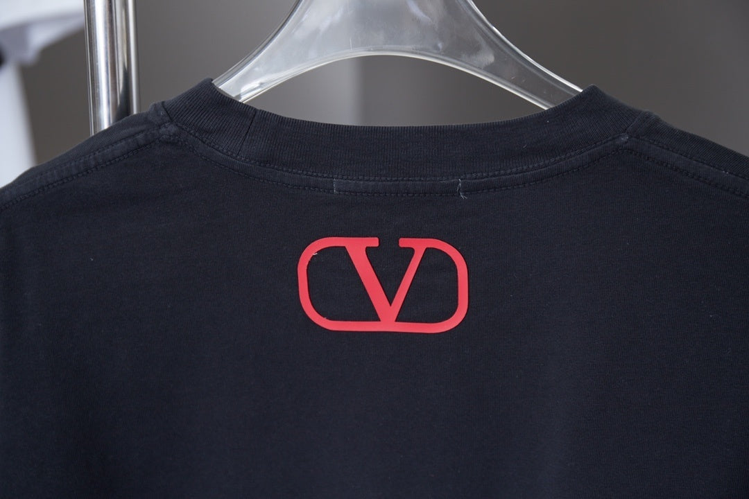 V - TSHIRT