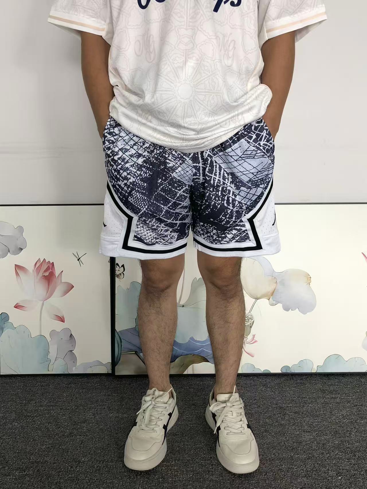 N - SHORTS