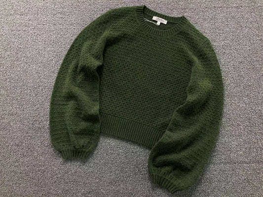 M - SWEATER
