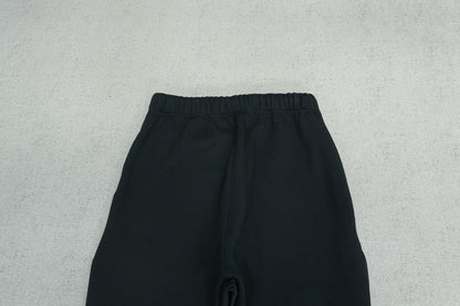 F - SWEATPANTS