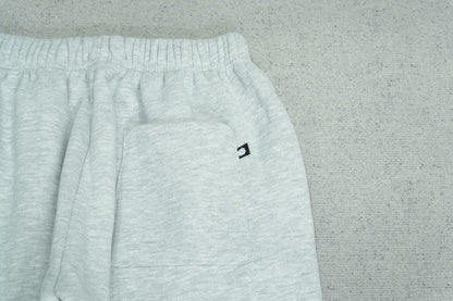 B - SWEATPANTS