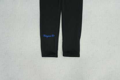 S - SWEATPANTS