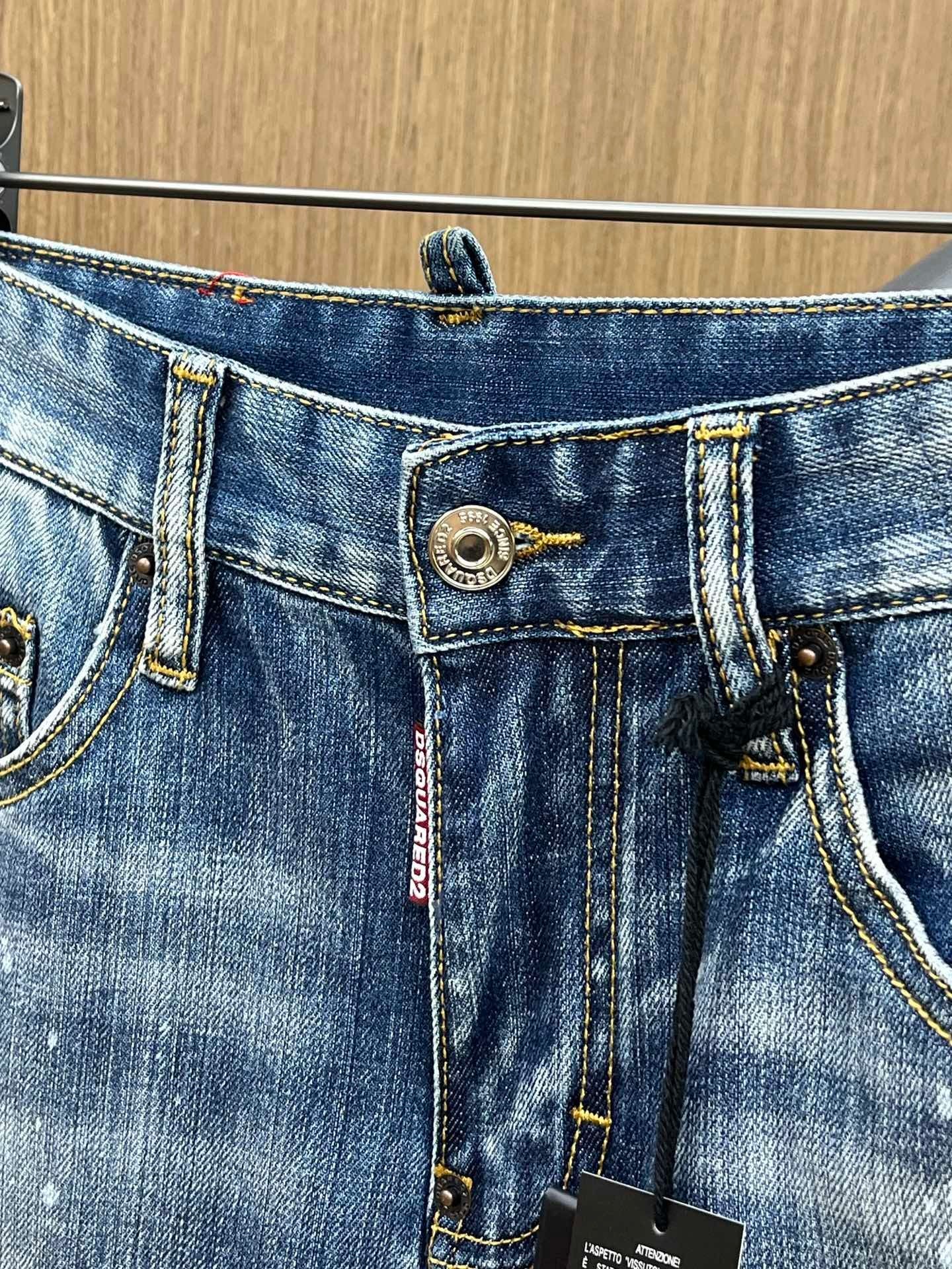 D - JEANS