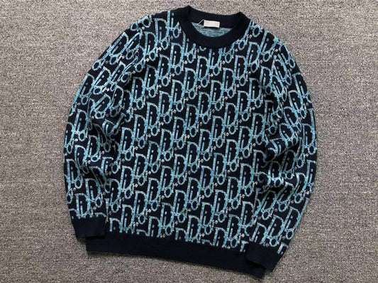 D - SWEATER