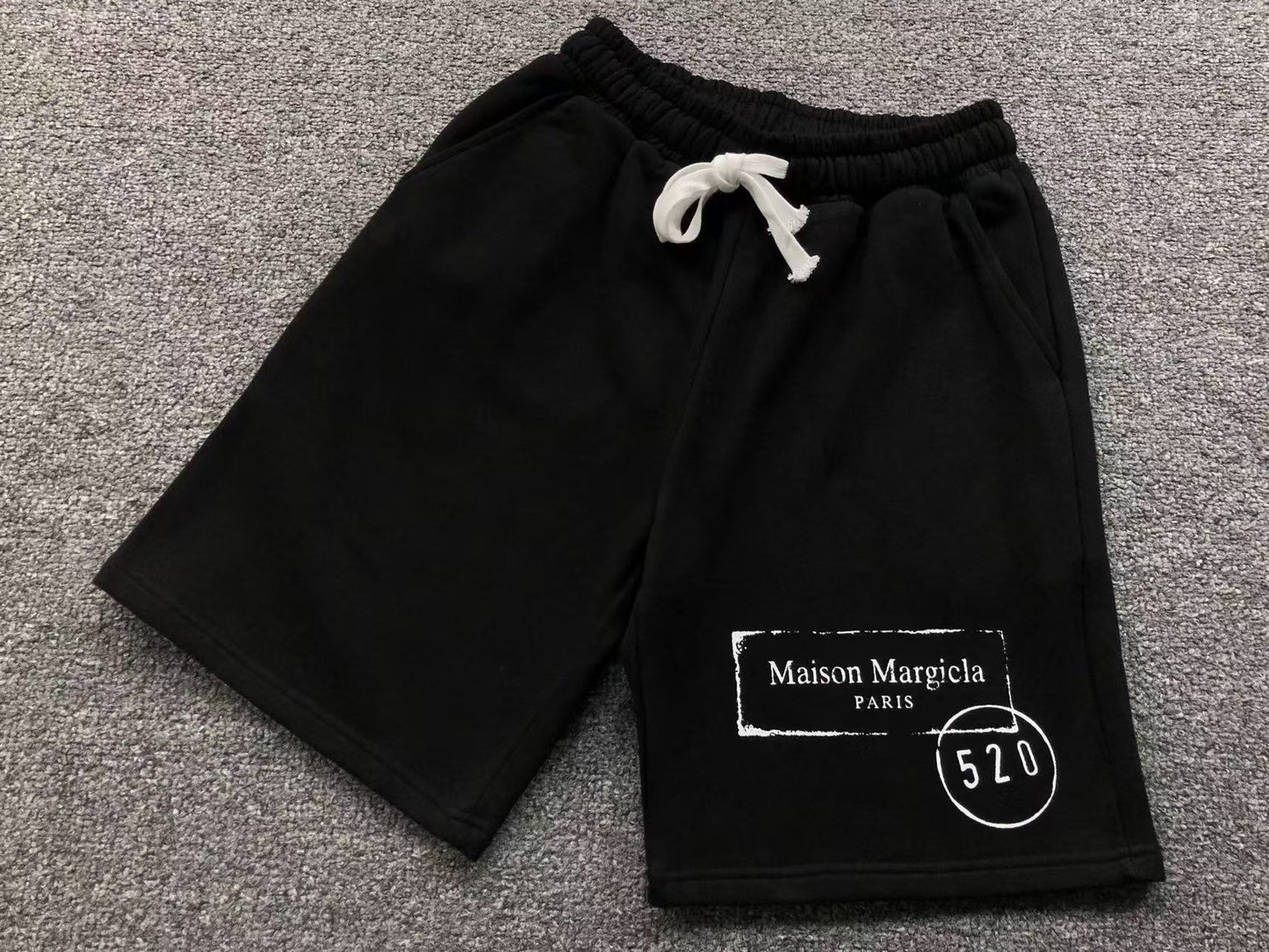M - SHORTS
