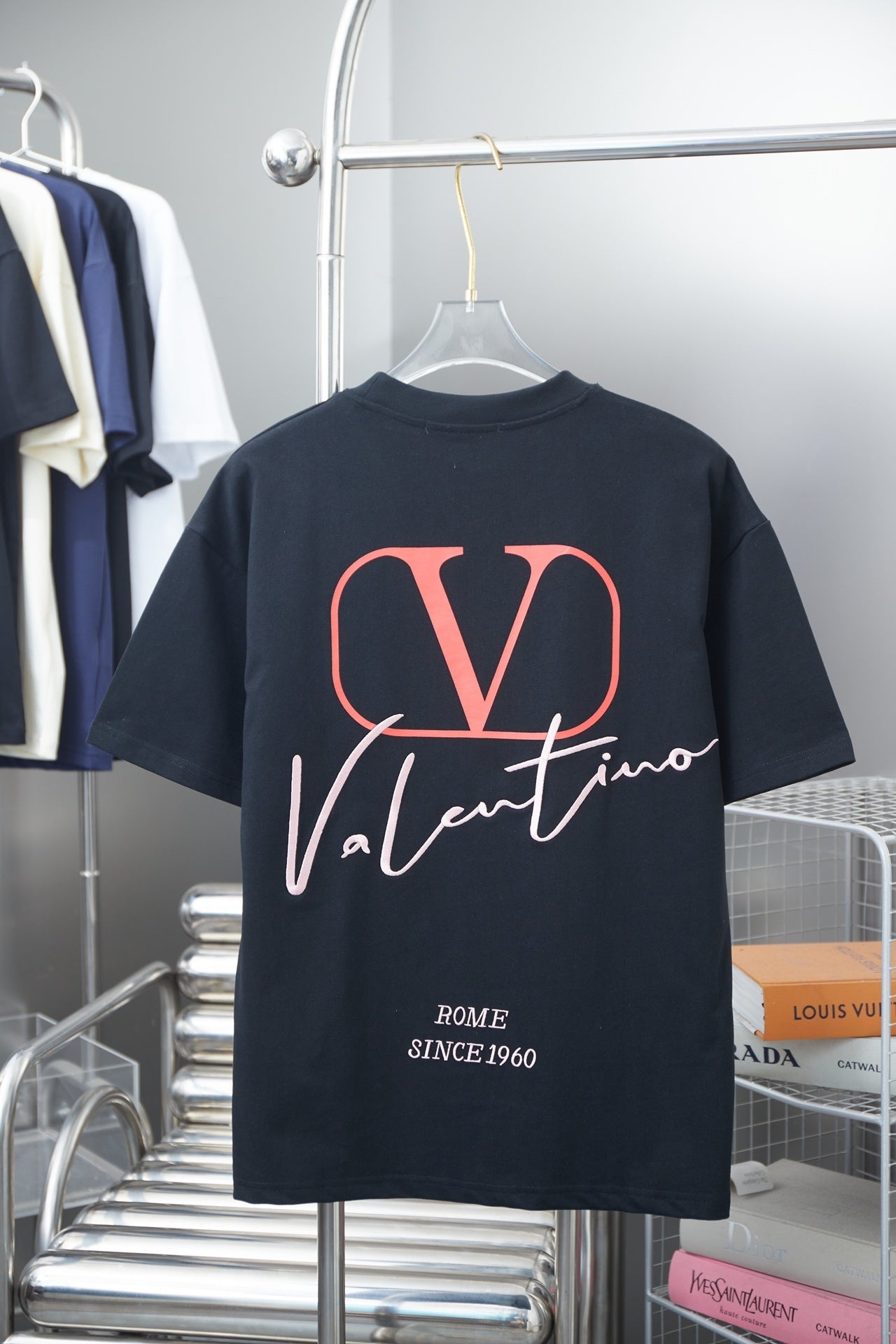 V - TSHIRT