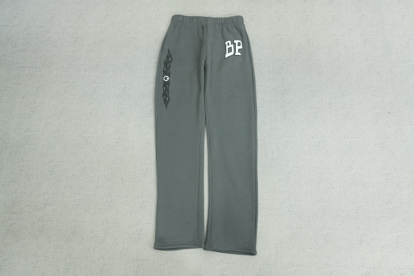B - SWEATPANTS