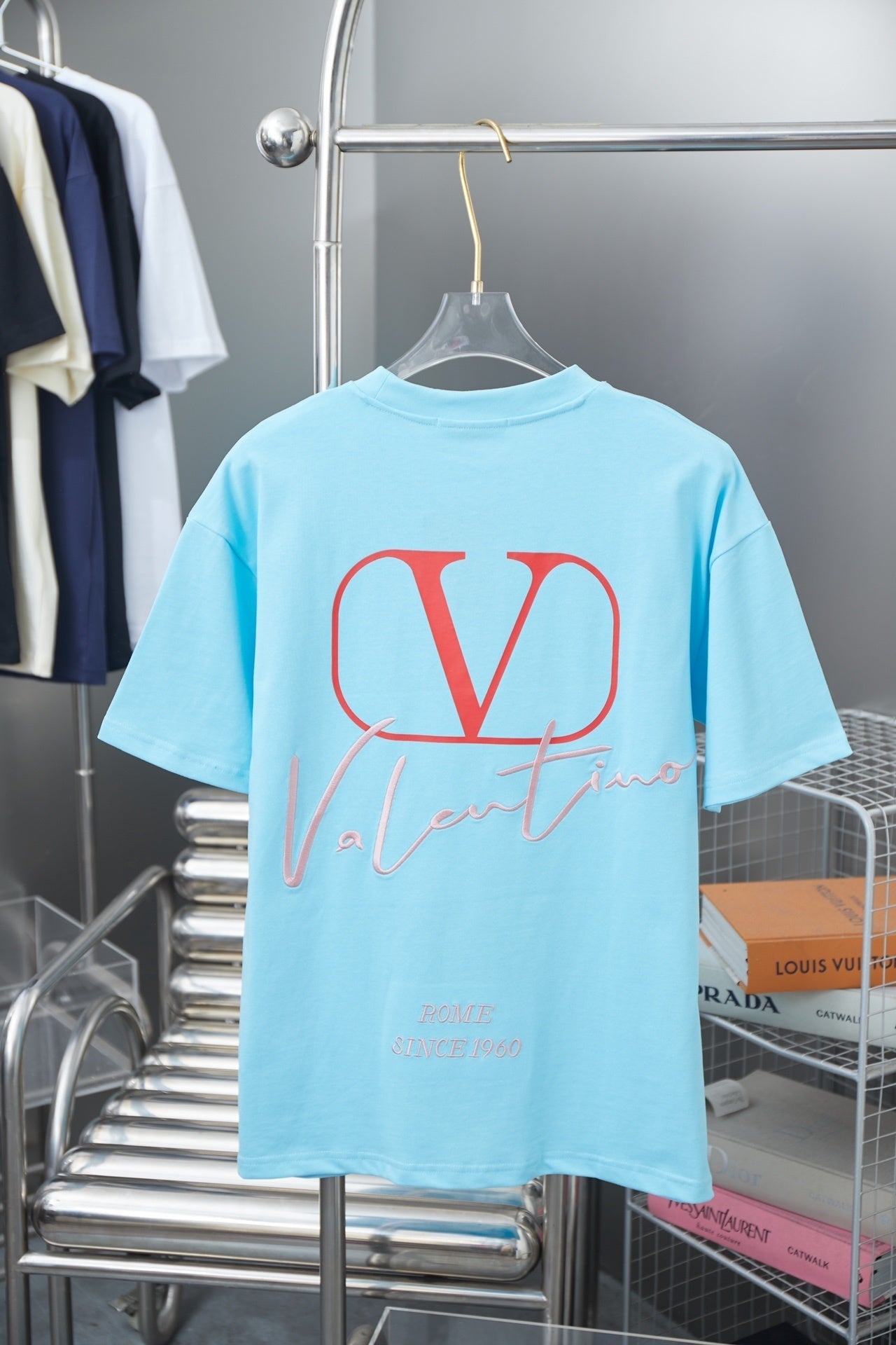 V - TSHIRT