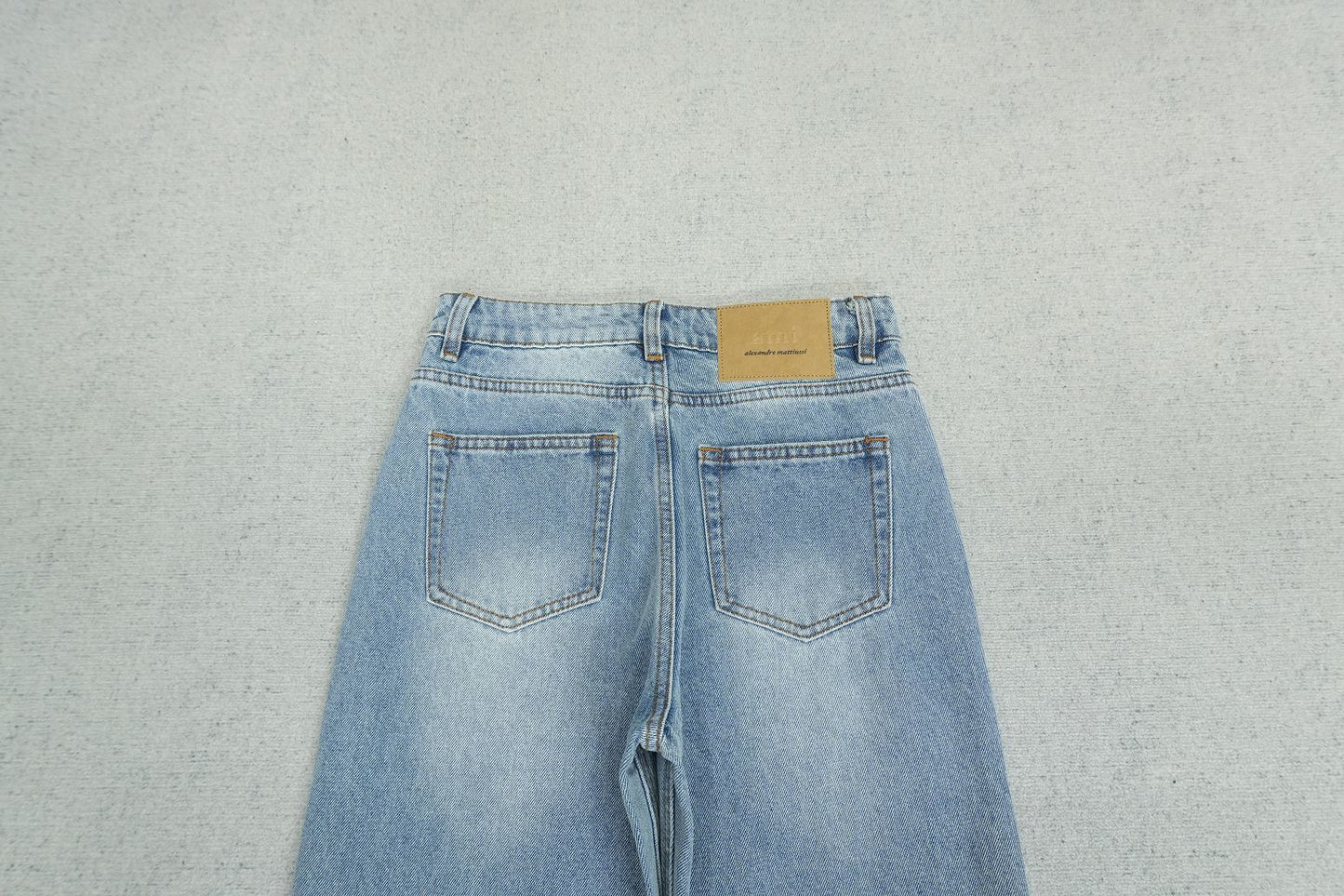 A - JEANS