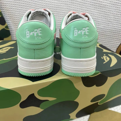 B - SNEAKERS