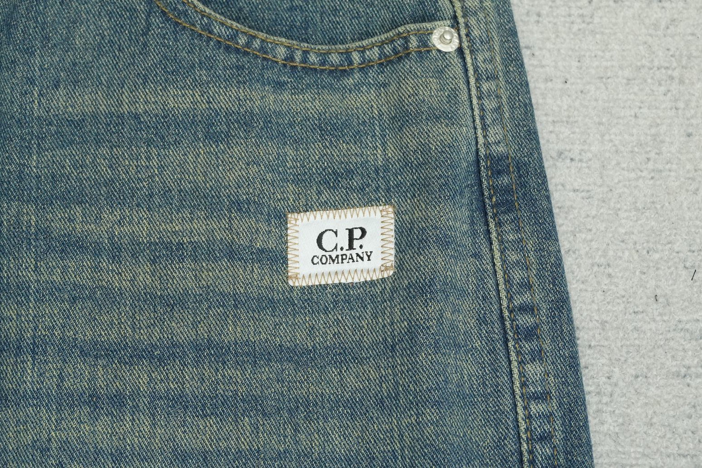 C - JEANS