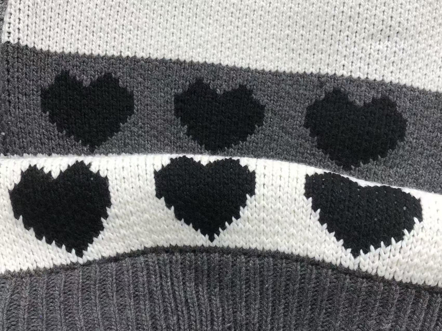 O - SWEATER