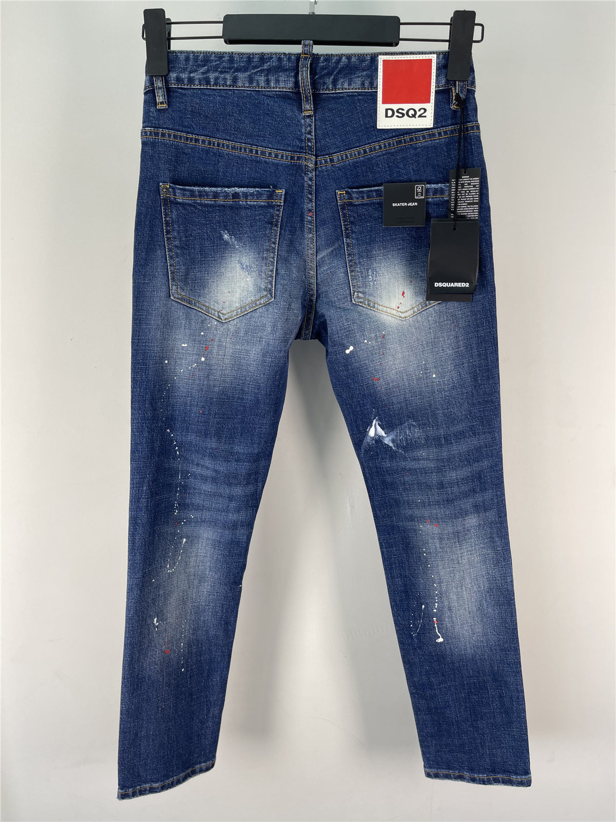 D - JEANS